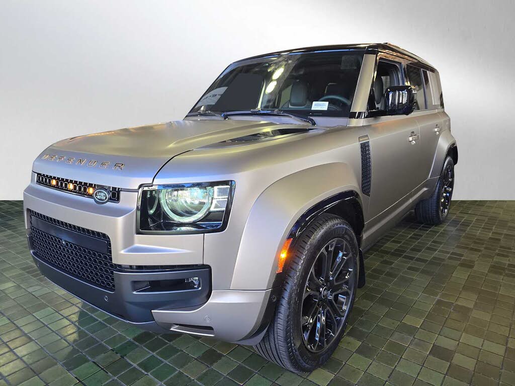 2025 Land Rover Defender 110 P635 OCTA AWD