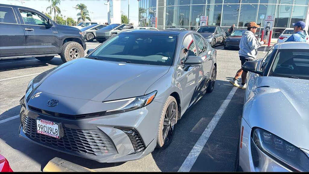 2025 Toyota Camry XSE FWD