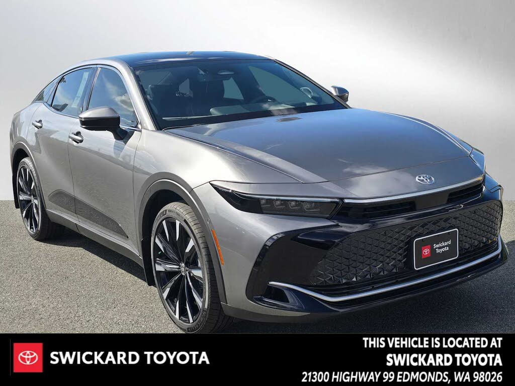 2025 Toyota Crown Platinum AWD