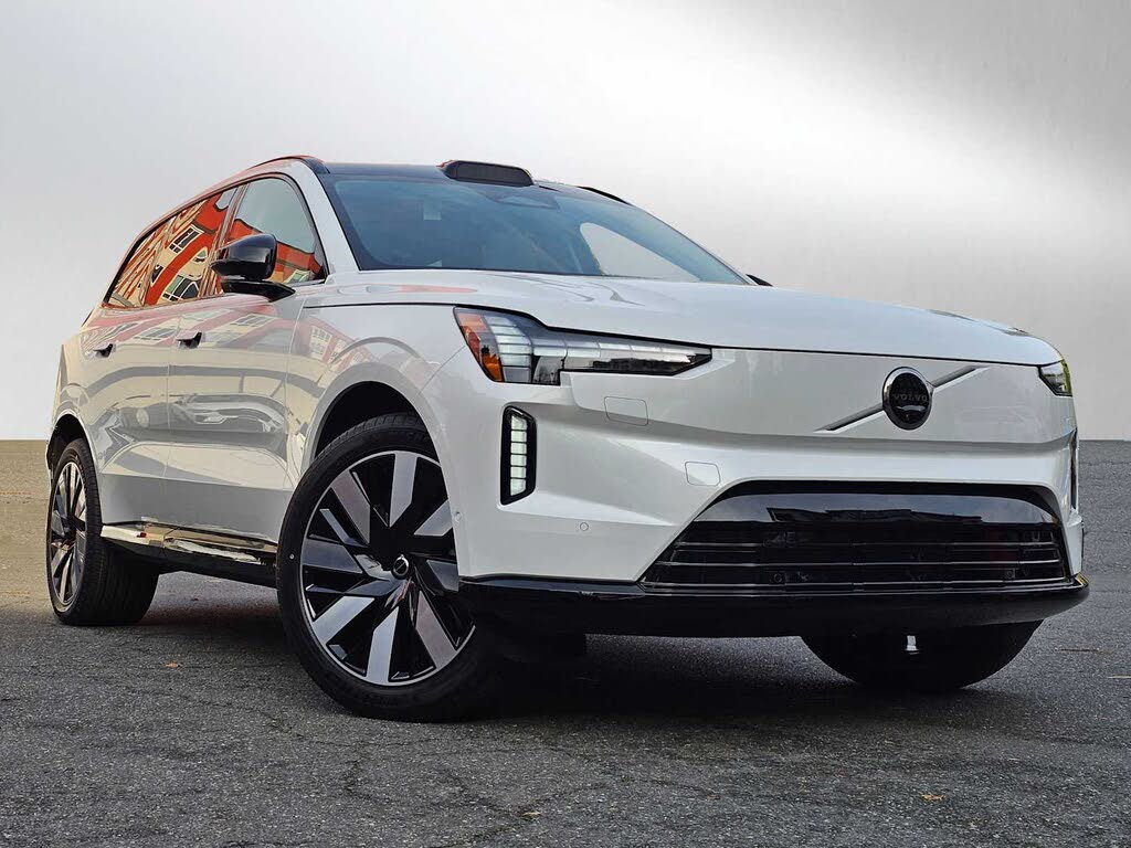 2025 Volvo EX90 Twin Plus 7-Passenger eAWD