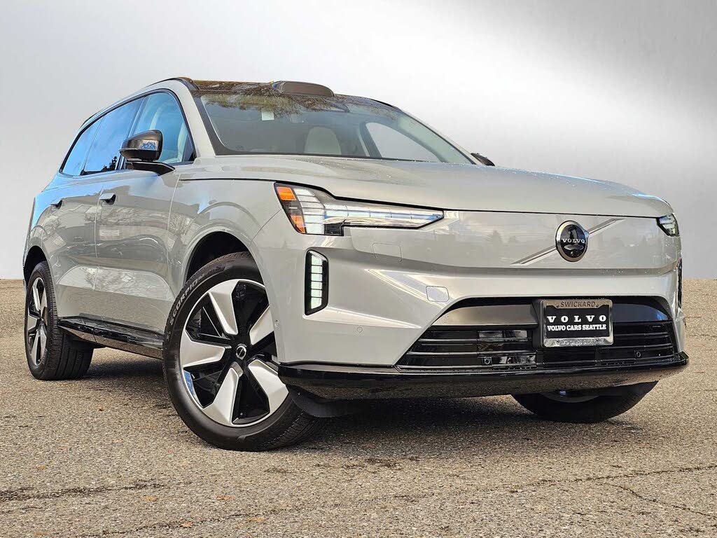 2025 Volvo EX90 Twin Plus 7-Passenger eAWD