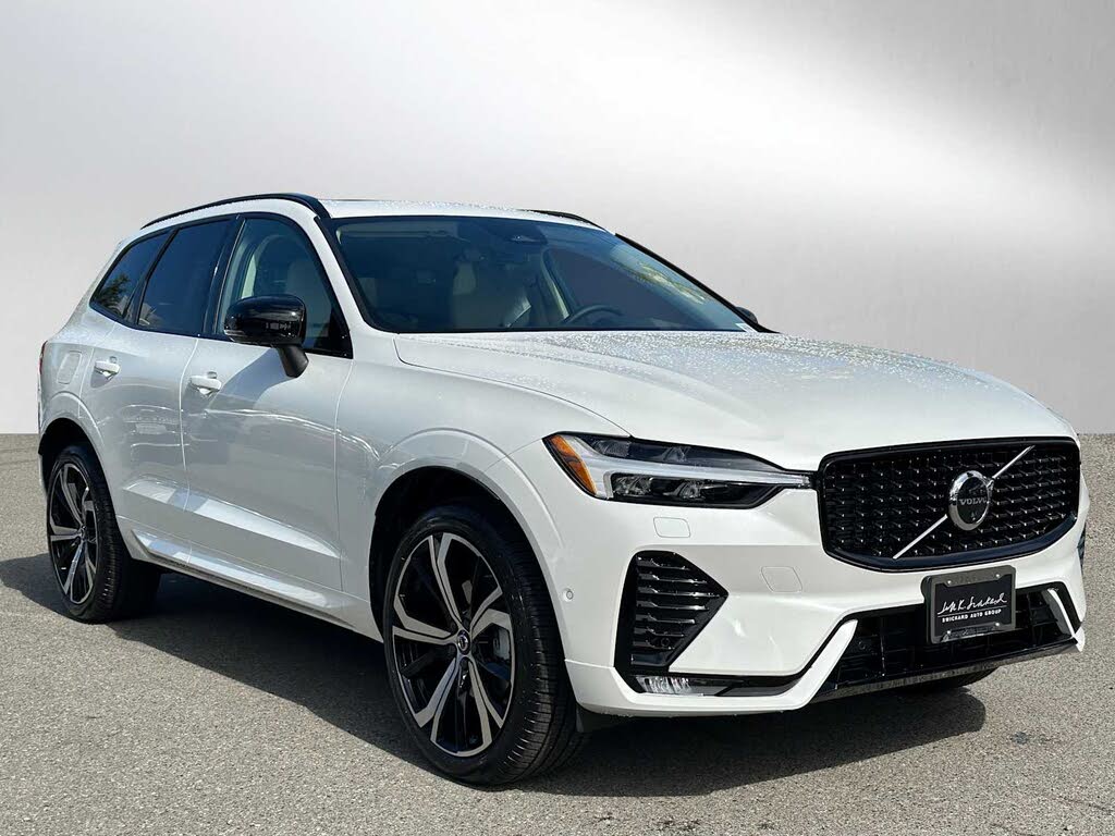 2025 Volvo XC60 B5 Ultra Dark Theme AWD