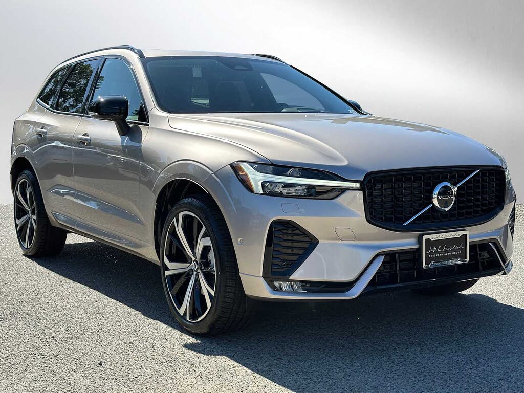 2025 Volvo XC60 B5 Ultra Dark Theme AWD