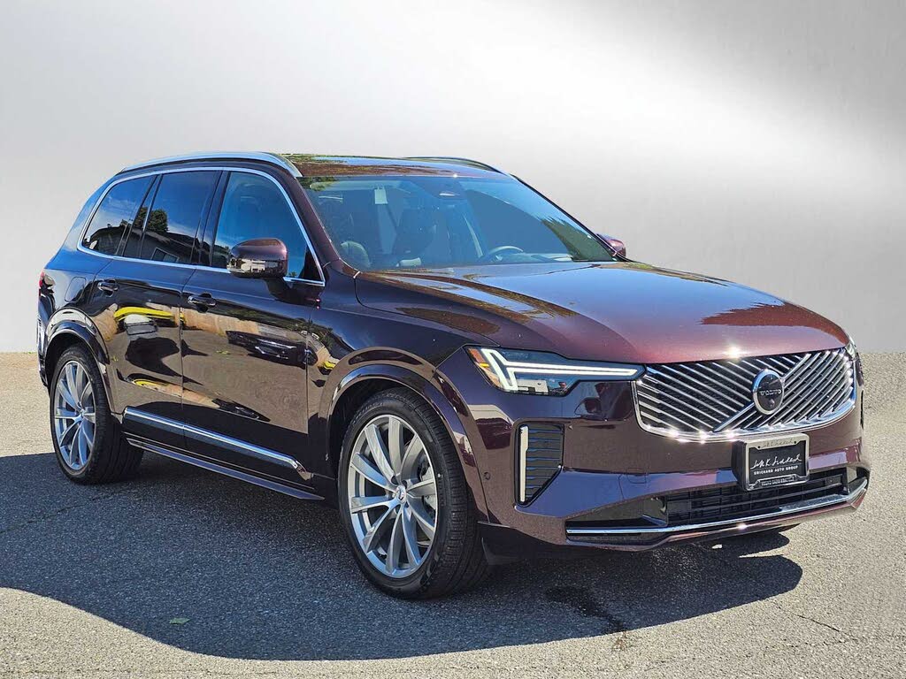 2025 Volvo XC90 B6 Ultra Bright Theme 7-Passenger AWD