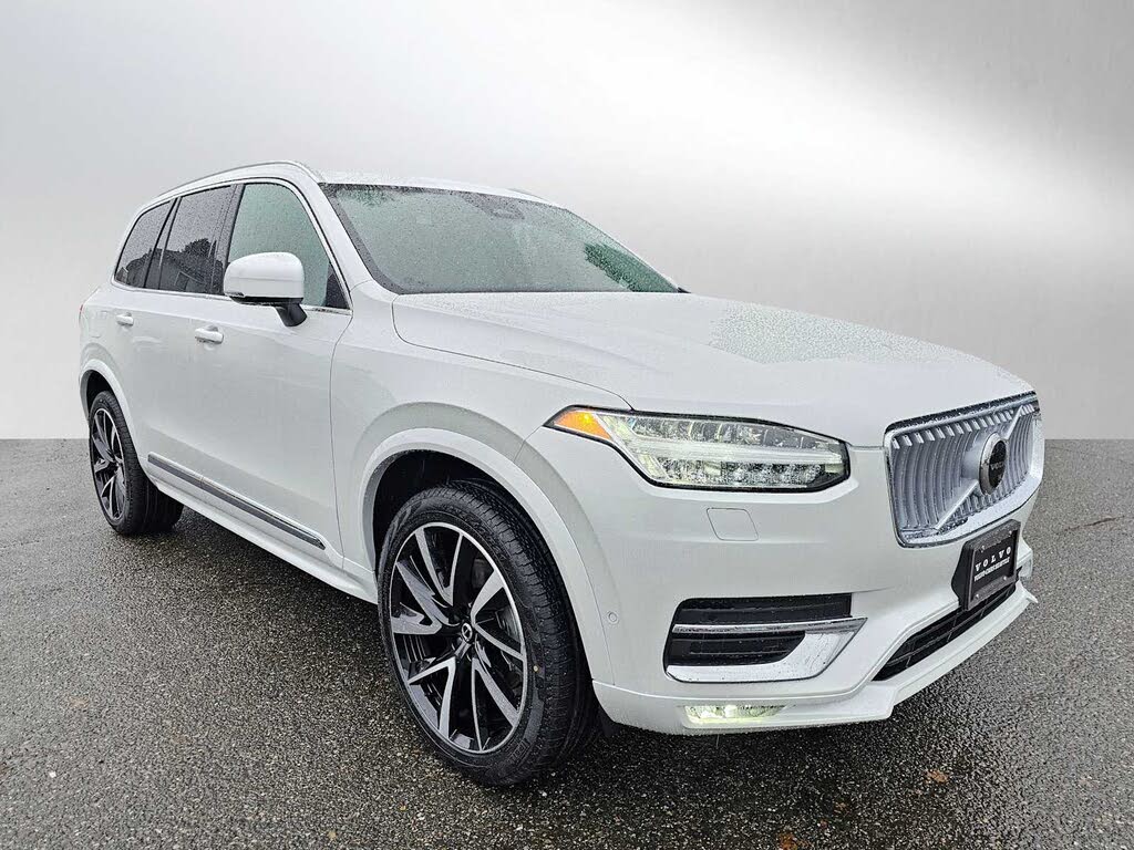 2025 Volvo XC90 B6 Plus Bright Theme 7-Passenger AWD