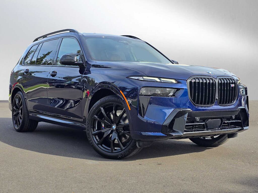 2026 BMW X7 M60i AWD