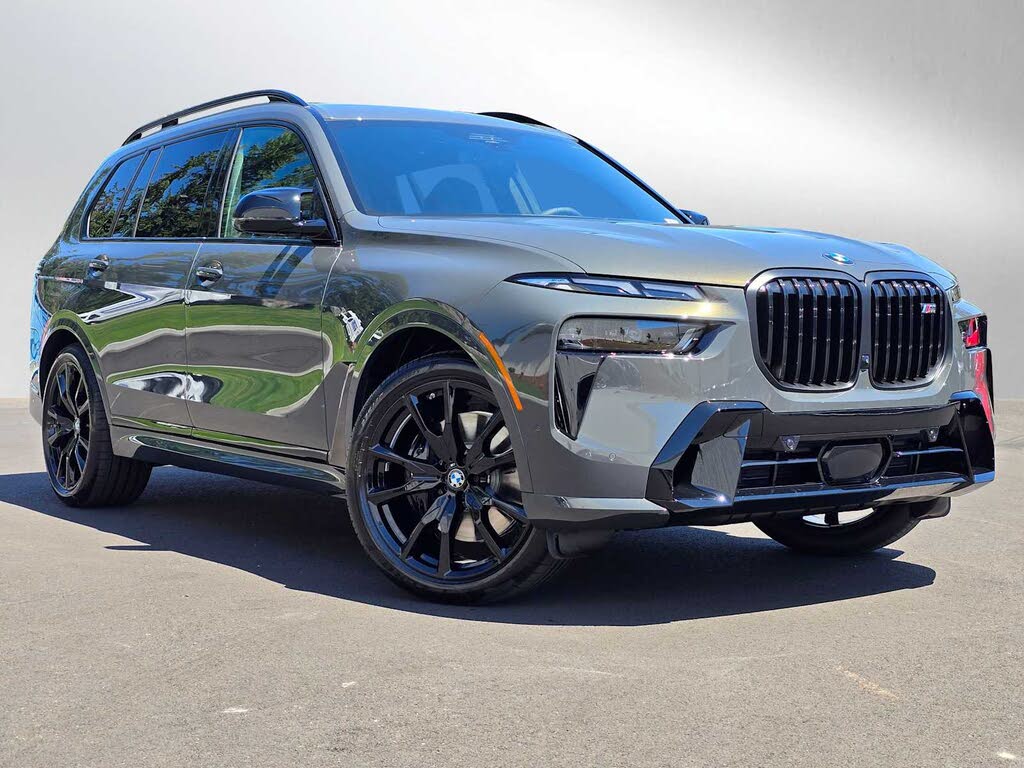 2026 BMW X7 M60i AWD