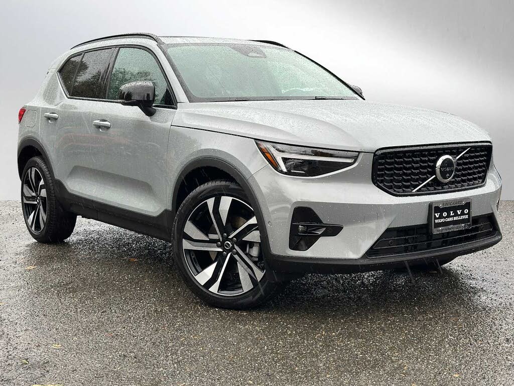 2026 Volvo XC40 B5 Ultra AWD
