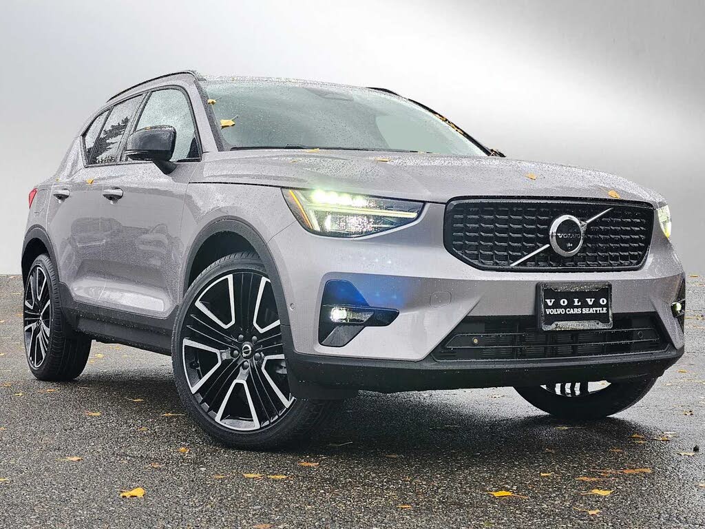 2026 Volvo XC40 B5 Ultra AWD