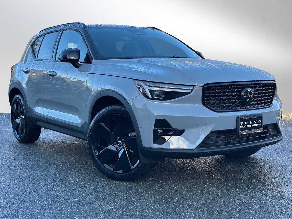 2026 Volvo XC40 B5 Ultra Black Edition AWD