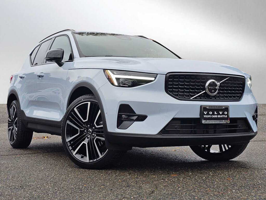 2026 Volvo XC40 B5 Ultra AWD
