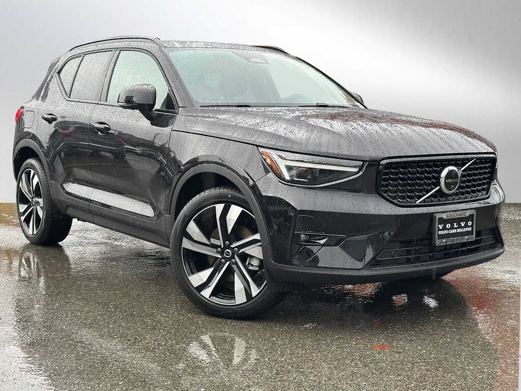 2026 Volvo XC40 B5 Ultra AWD