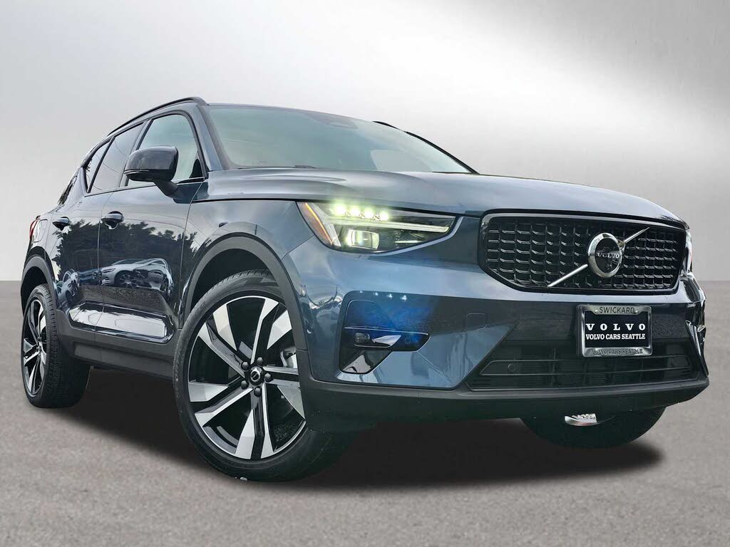 2026 Volvo XC40 B5 Ultra AWD