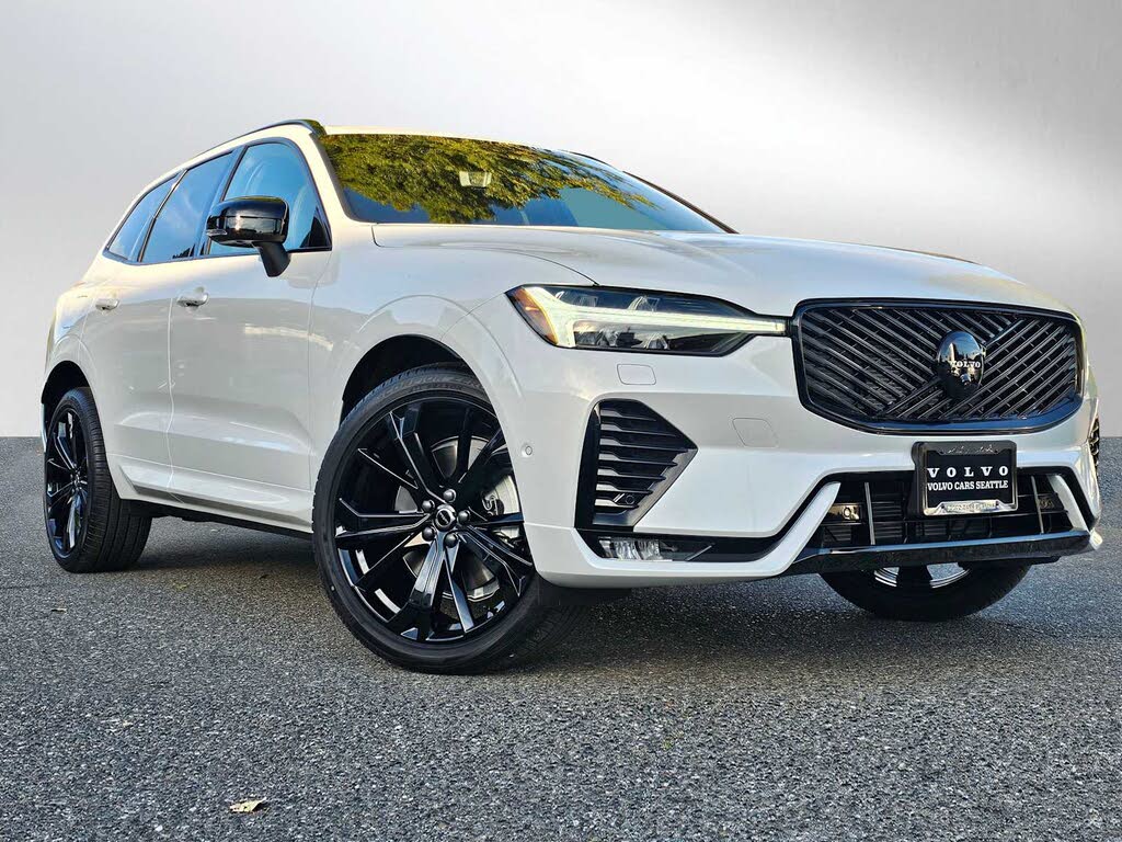 2026 Volvo XC60 B5 Ultra Black Edition AWD