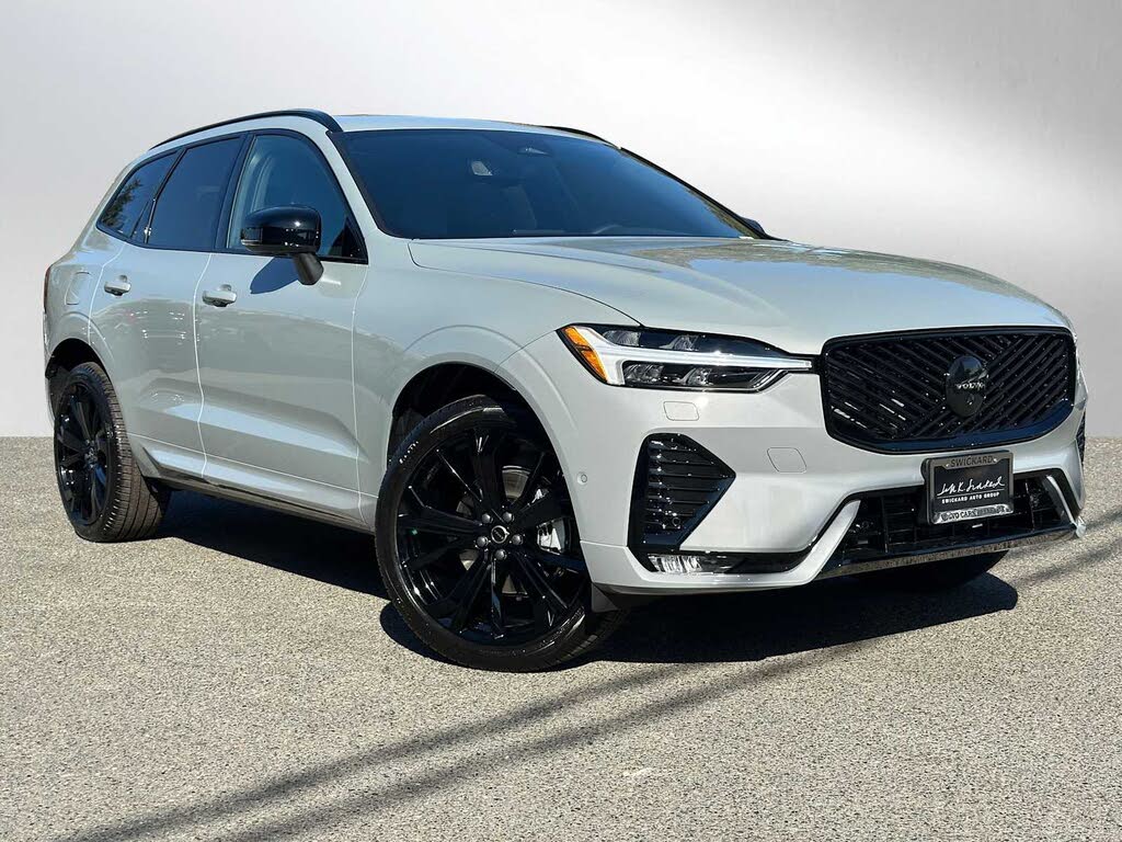 2026 Volvo XC60 B5 Ultra Black Edition AWD