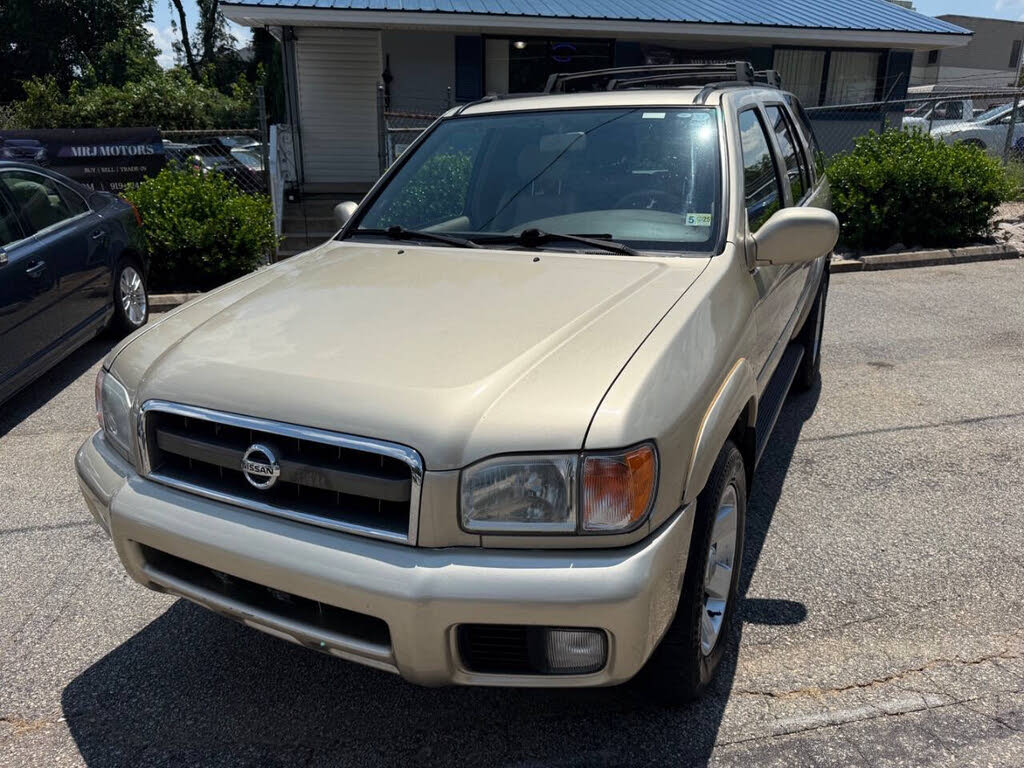 2002 Nissan Pathfinder LE 4WD
