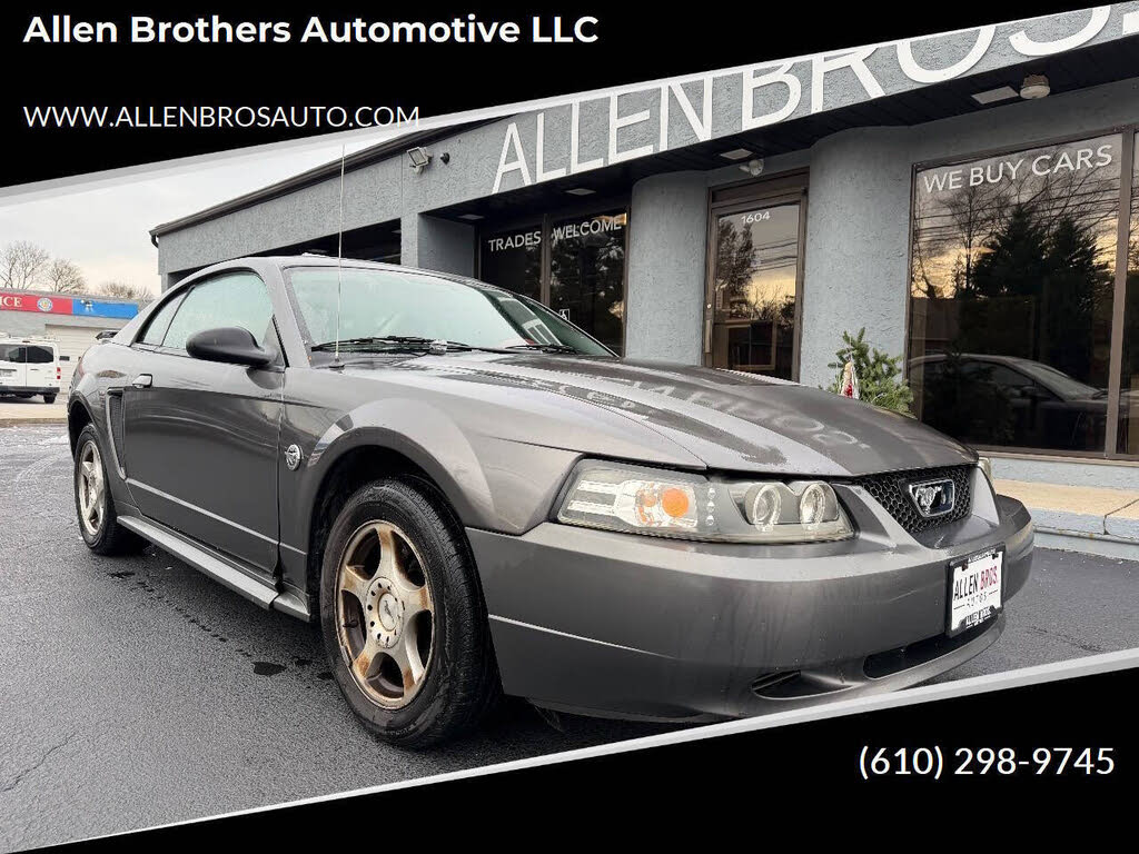 2004 Ford Mustang Coupe RWD