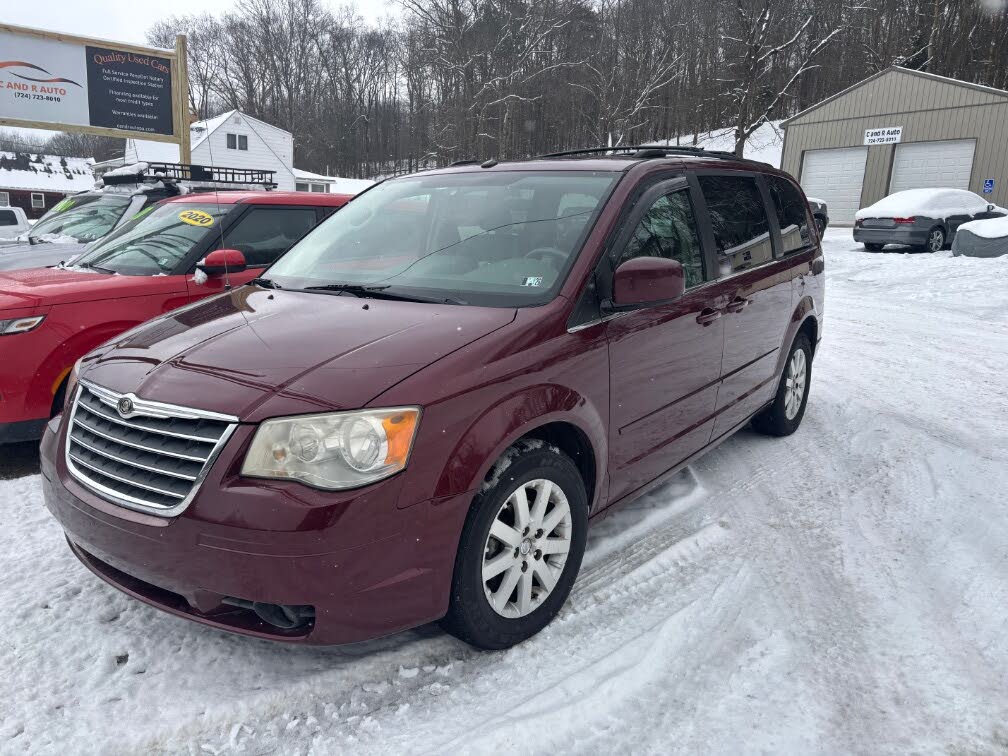 2008 Chrysler Town & Country Touring FWD