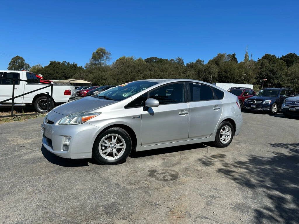 2010 Toyota Prius Three