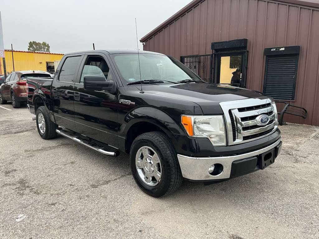 2011 Ford F-150 XLT SuperCrew