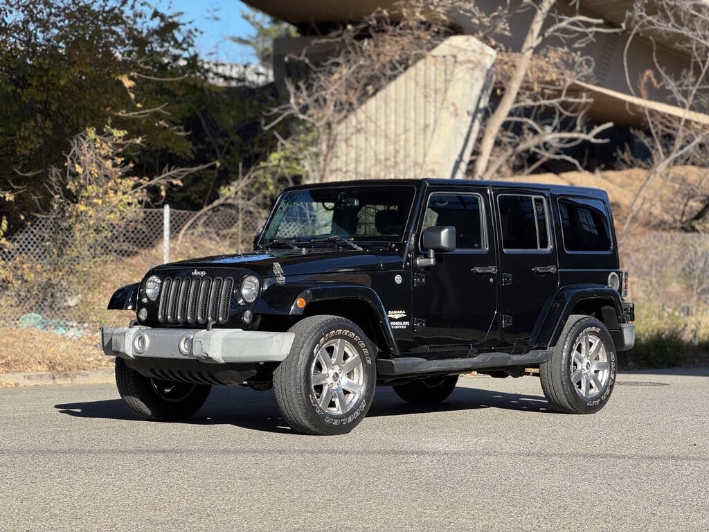 2015 Jeep Wrangler Unlimited Sahara 4WD