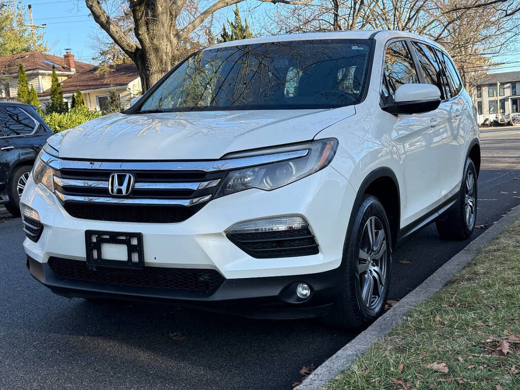 2017 Honda Pilot EX-L AWD with RES
