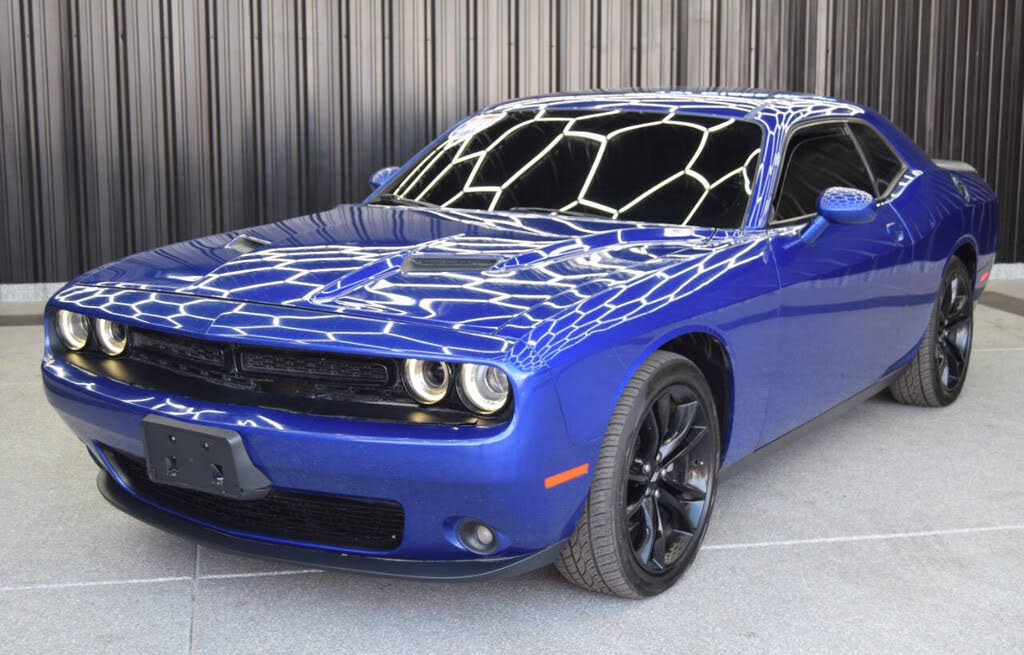 2018 Dodge Challenger SXT RWD