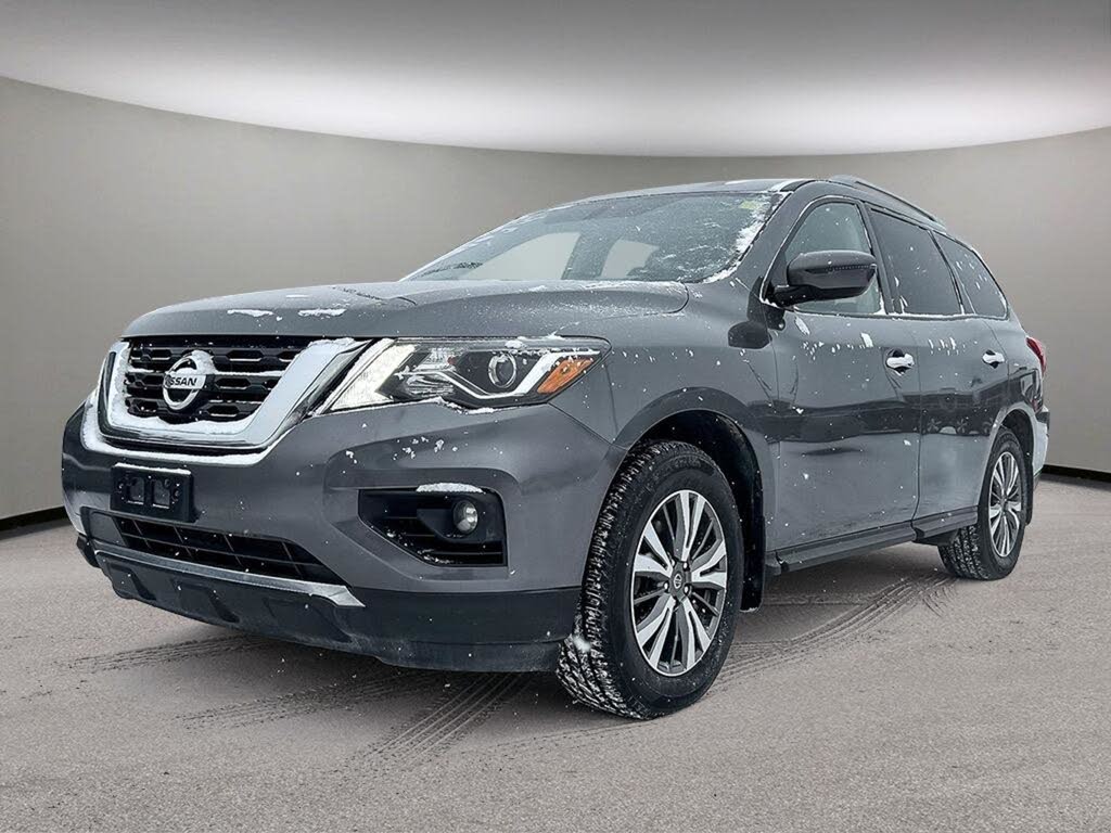 2020 Nissan Pathfinder SV Tech 4WD