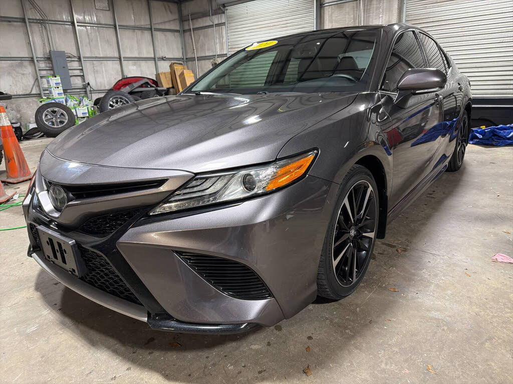 2020 Toyota Camry XSE FWD