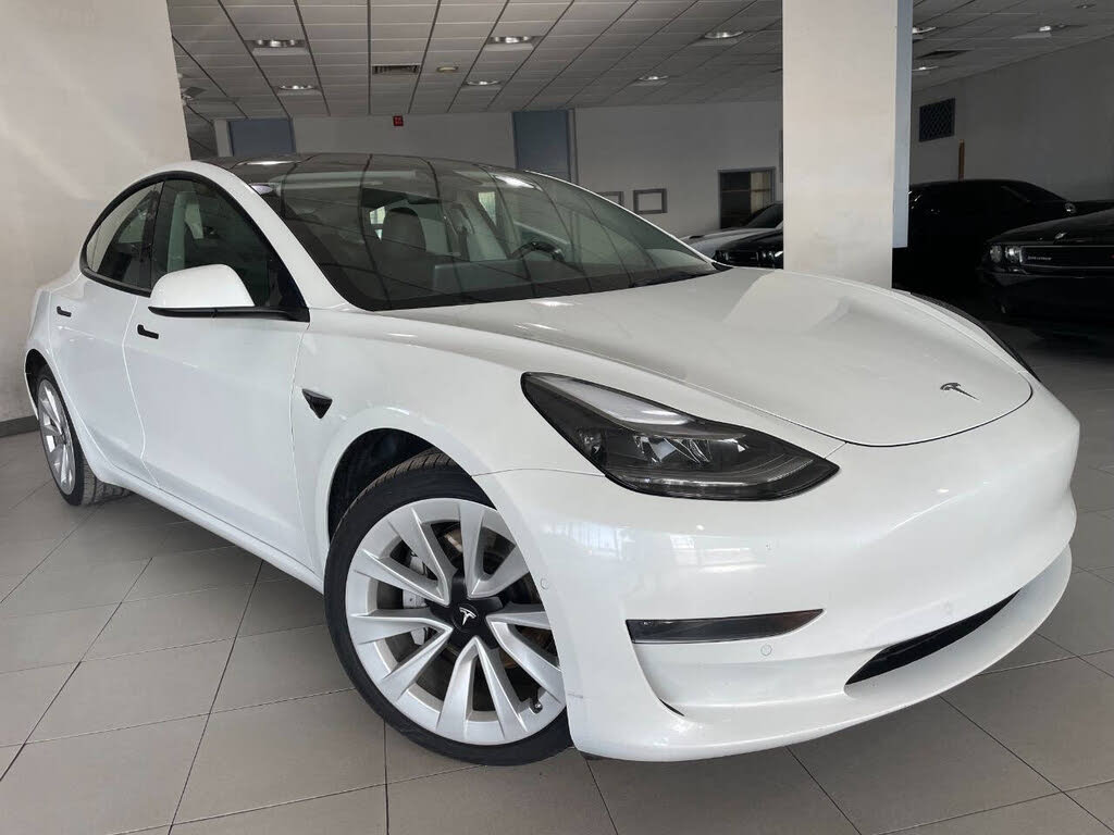 2022 Tesla Model 3 RWD