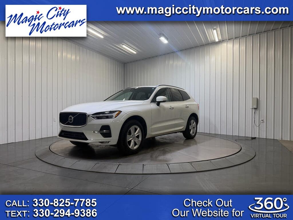 2022 Volvo XC60 B5 Momentum AWD
