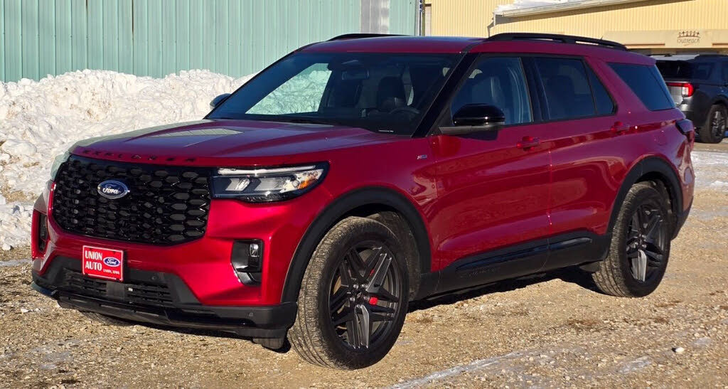 2025 Ford Explorer ST-Line AWD