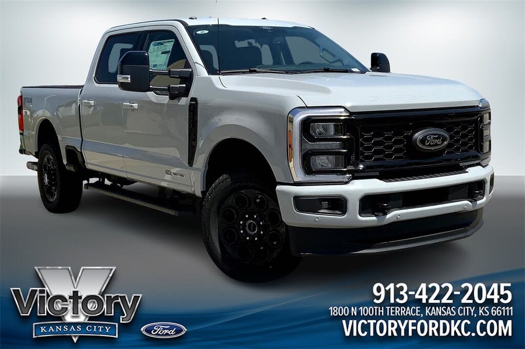 2025 Ford F-250 Super Duty Lariat Crew Cab 4WD