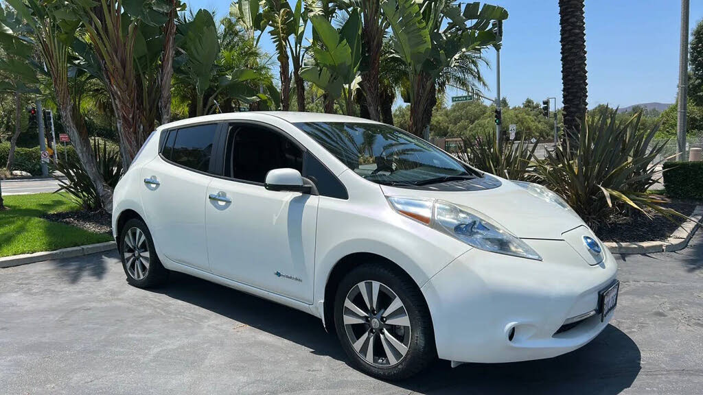 2015 Nissan LEAF SL