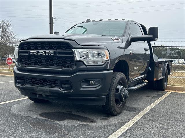 2022 RAM 3500 Chassis Tradesman Regular Cab DRW 4WD
