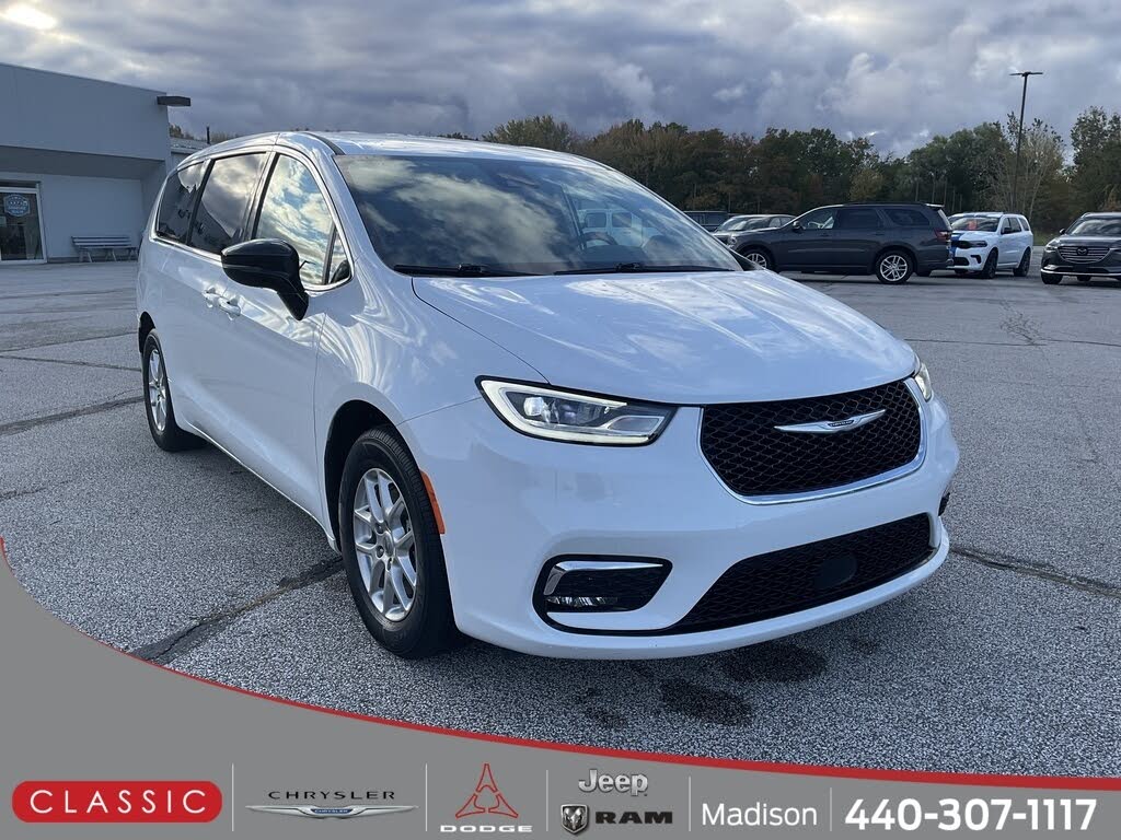 2024 Chrysler Pacifica Touring L FWD