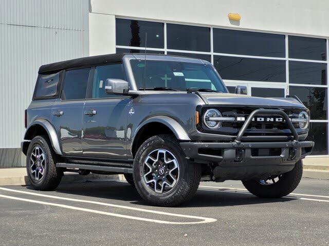 2024 Ford Bronco Outer Banks 4-Door 4WD