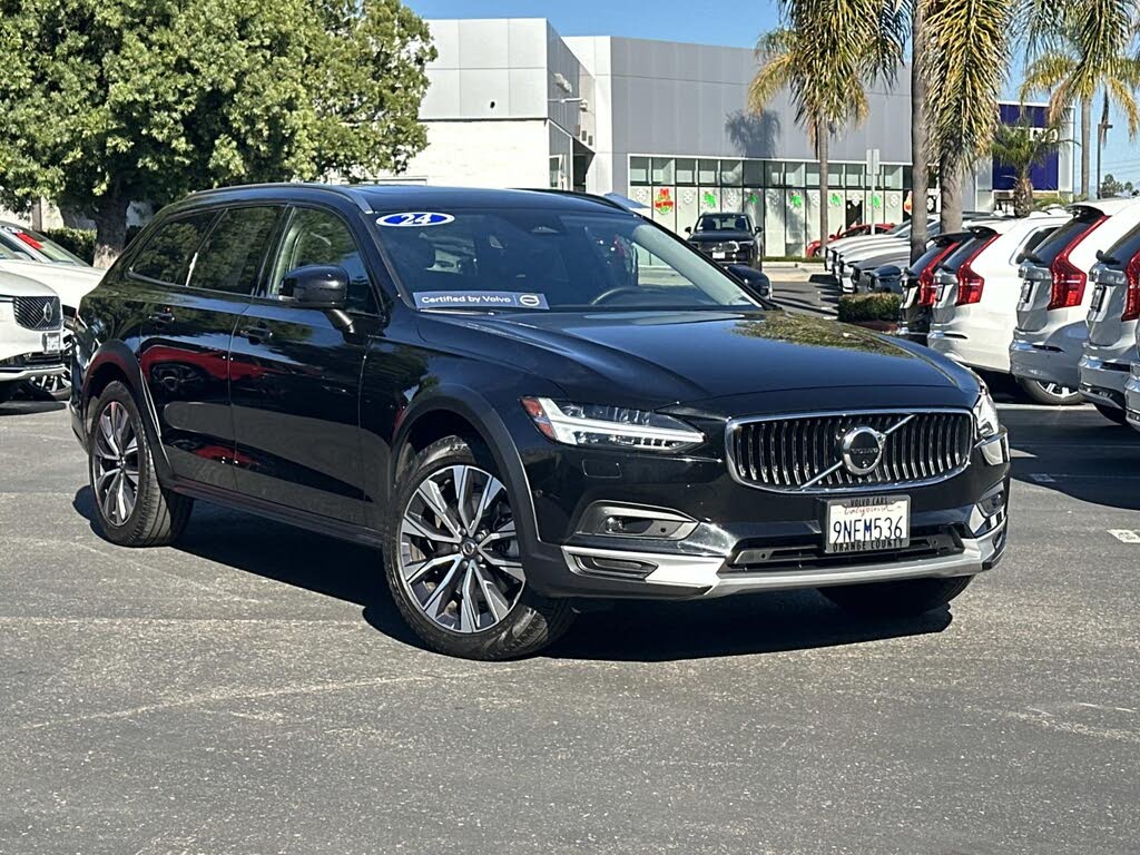 2024 Volvo V90 Cross Country B6 Plus AWD