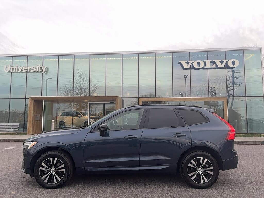 2024 Volvo XC60 B5 Core Dark Theme AWD