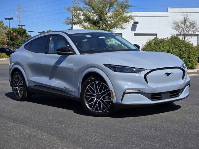 2025 Ford Mustang Mach-E Premium RWD