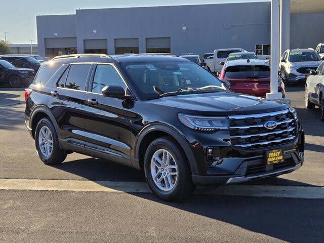 2026 Ford Explorer Active RWD