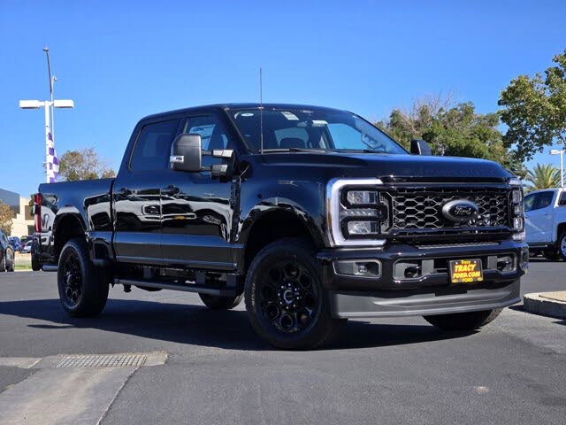 2026 Ford F-250 Super Duty XLT Crew Cab 4WD
