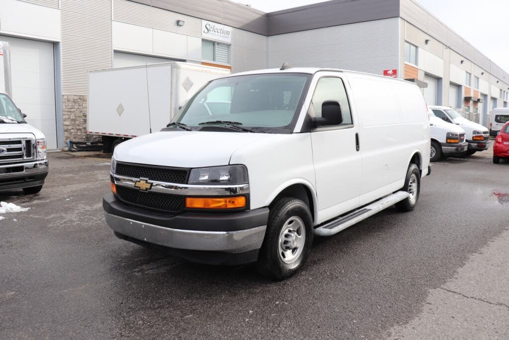 2024 Chevrolet Express Cargo 2500 RWD