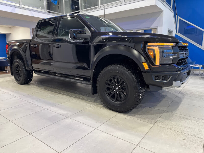 Ford F-150 Raptor SuperCrew 4WD 2025