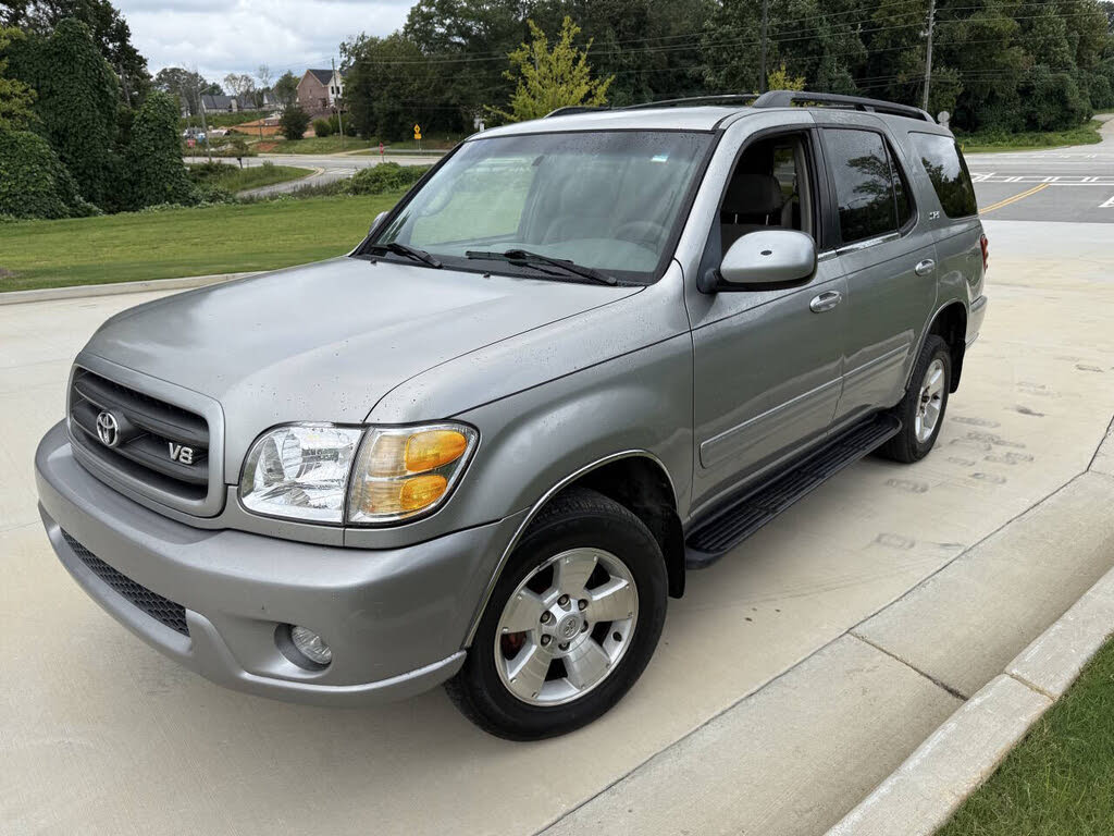 2004 Toyota Sequoia SR5