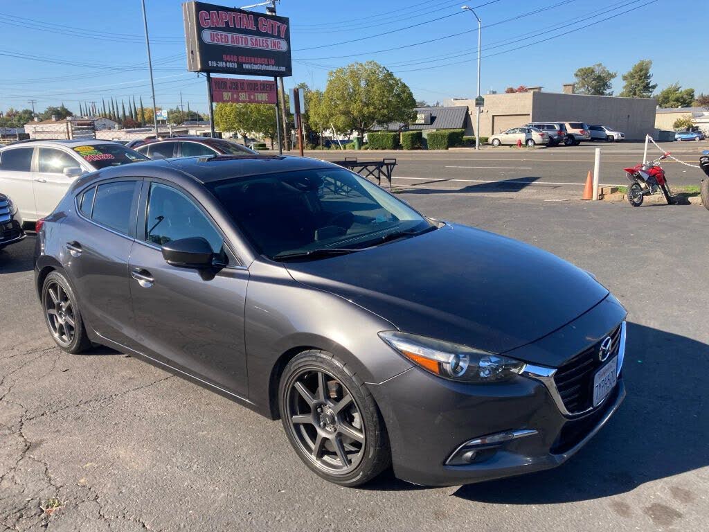 2017 Mazda MAZDA3 Grand Touring Hatchback