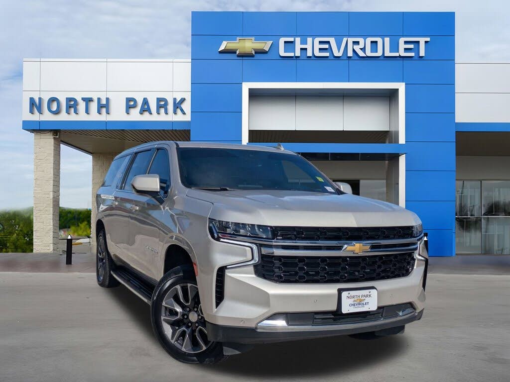 2023 Chevrolet Suburban LS RWD