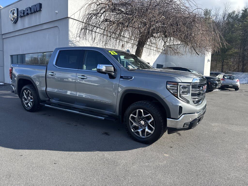 2023 GMC Sierra 1500 SLT Crew Cab 4WD