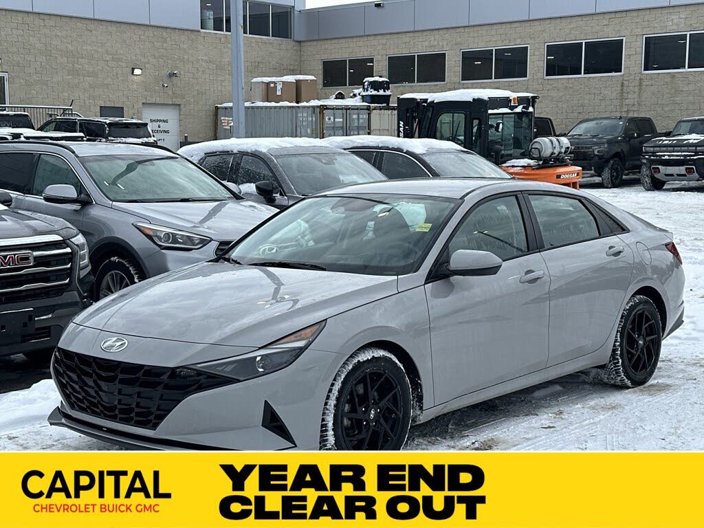 2023 Hyundai Elantra Essential FWD
