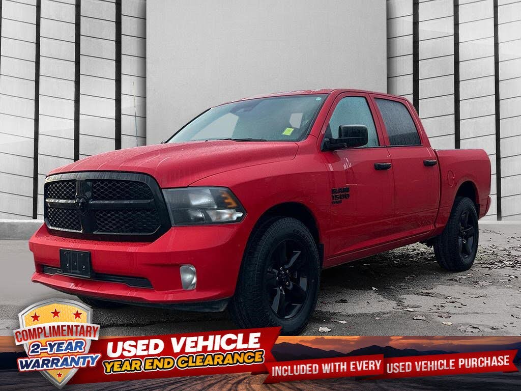 RAM 1500 Classic Express Crew Cab 4WD 2023
